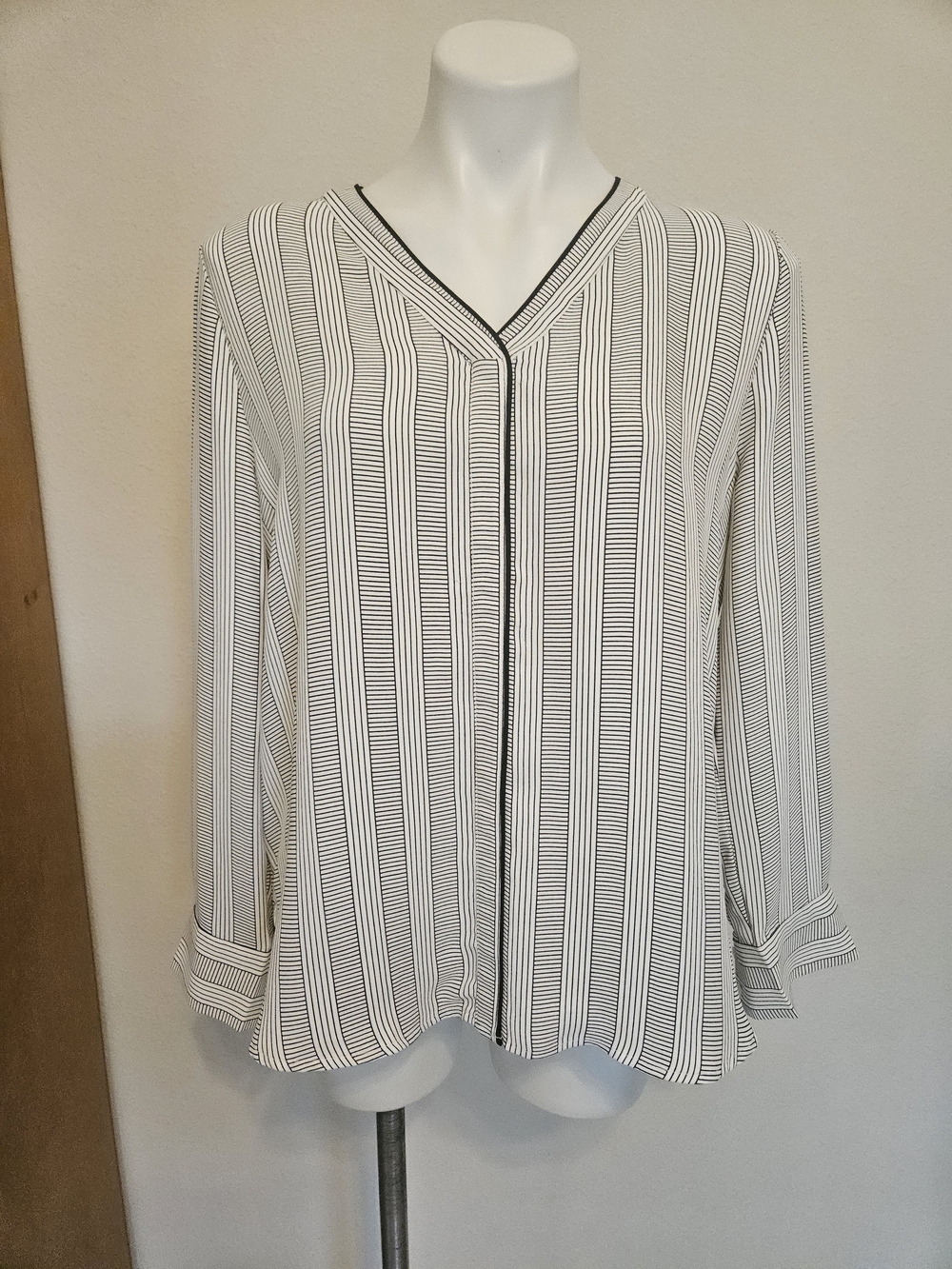 Ann Taylor Black and White Vertical Stripe Button-Down Blouse
